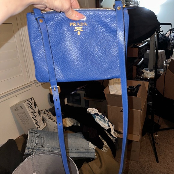 Prada Cornflower Blue Vitello Phoenix Bandoliera Leather Crossbody beautiful con - Picture 7 of 7